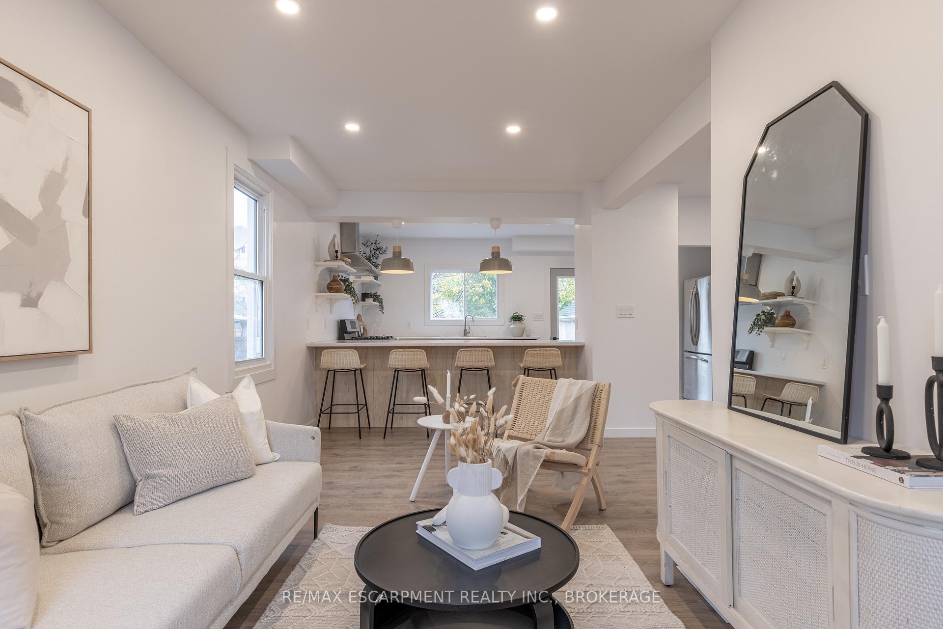 Photo 5 of 50 Fifth Street, Welland, Lincoln/Crowland — HOMEH