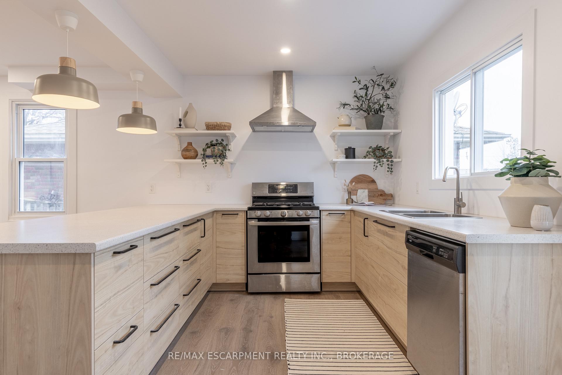 Photo 8 of 50 Fifth Street, Welland, Lincoln/Crowland — HOMEH