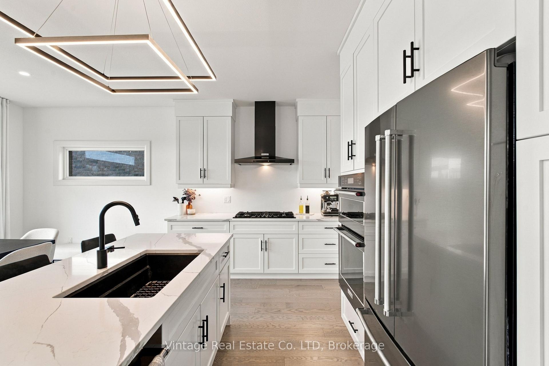 Photo 11 of 136 Susan Drive, Pelham, Fonthill — HOMEH