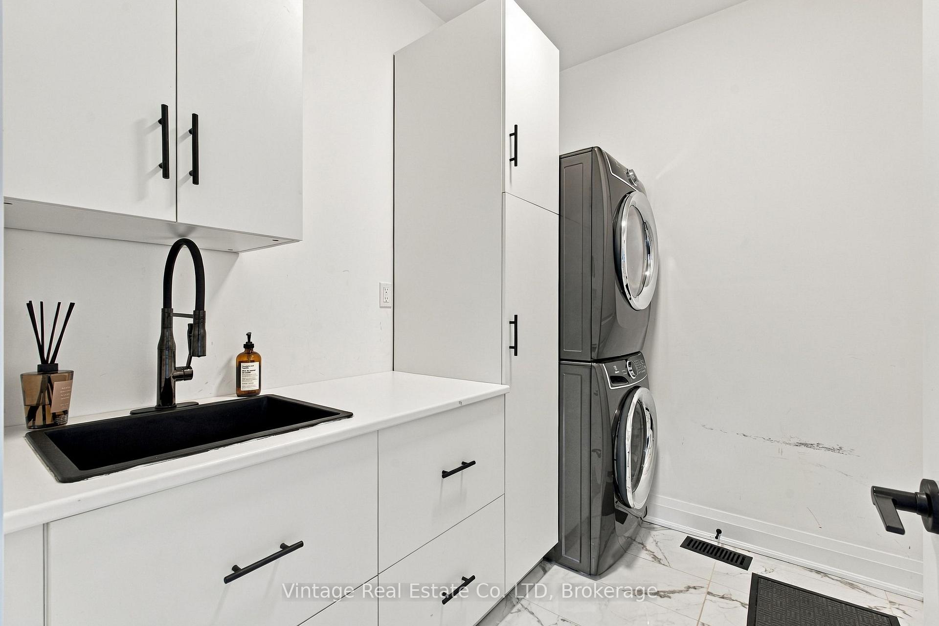 Photo 14 of 136 Susan Drive, Pelham, Fonthill — HOMEH