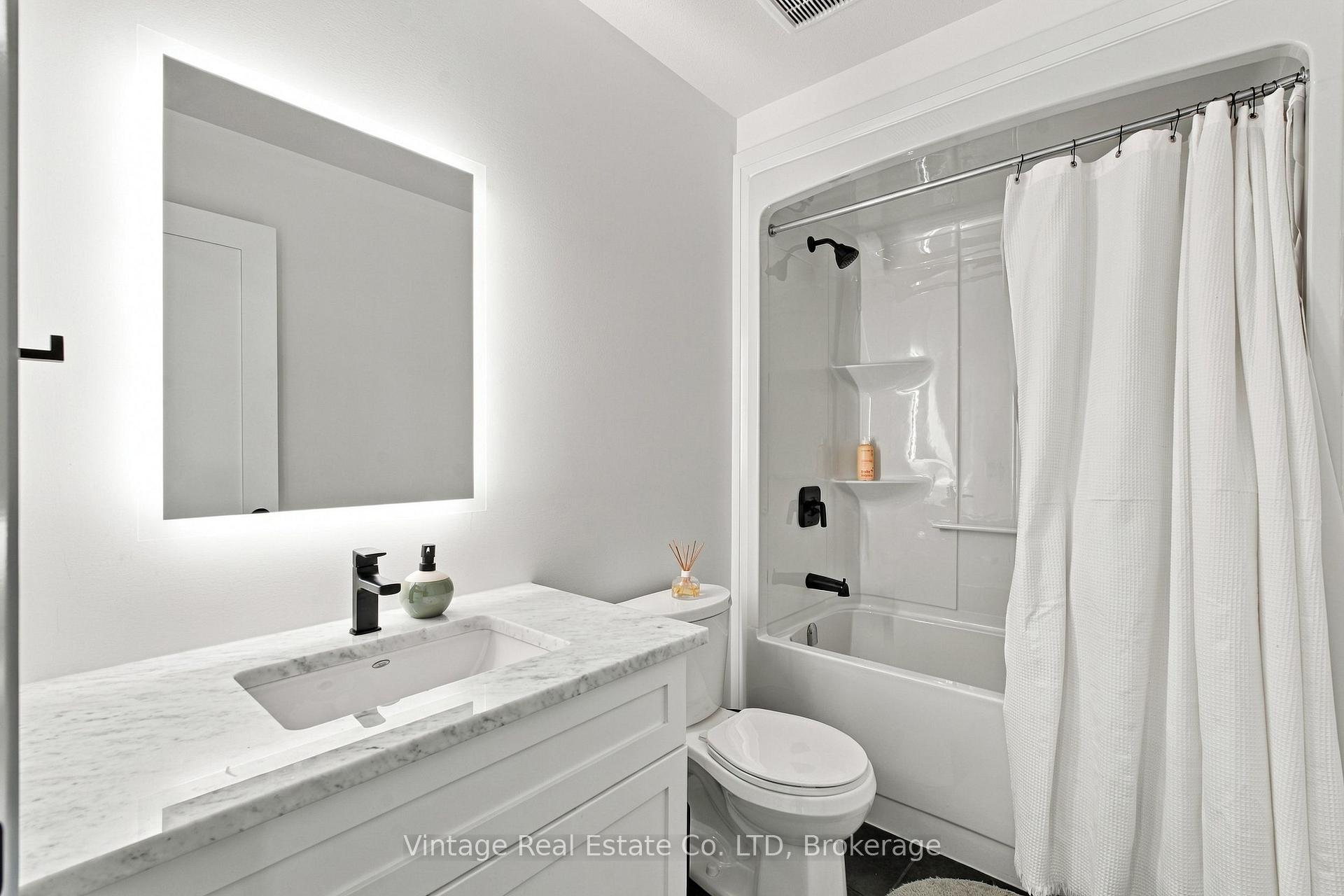 Photo 21 of 136 Susan Drive, Pelham, Fonthill — HOMEH