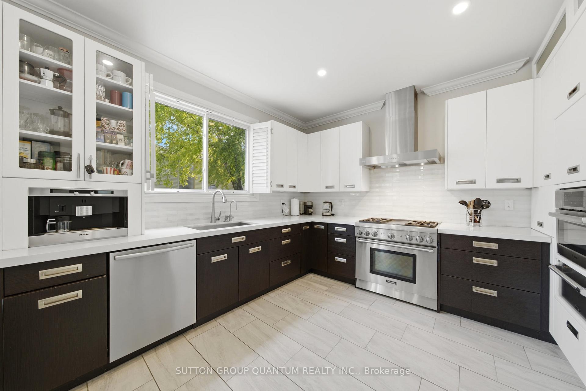 Photo 14 of 2345 Joshua Drive, Burlington, Orchard — HOMEH