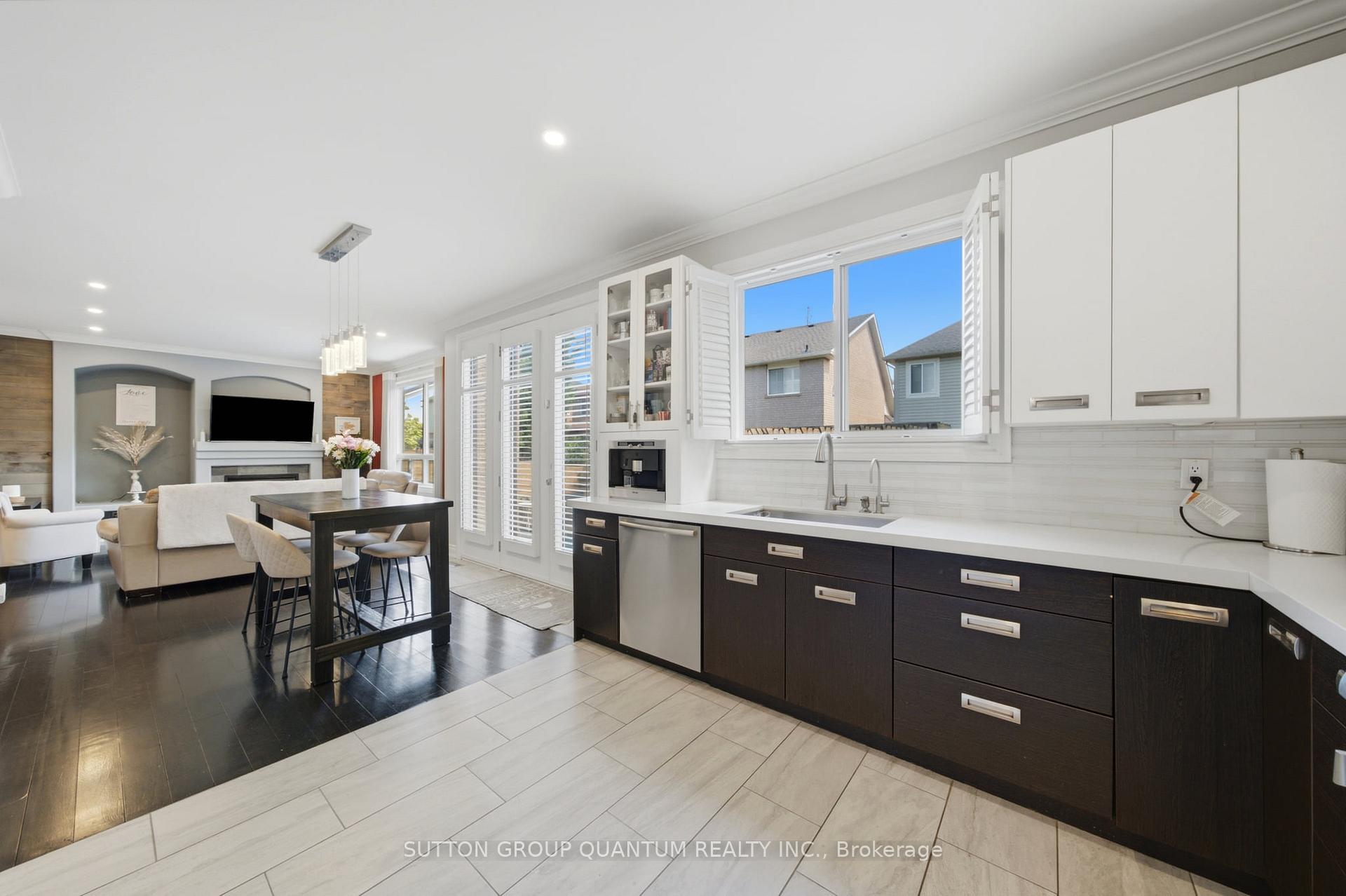 Photo 16 of 2345 Joshua Drive, Burlington, Orchard — HOMEH