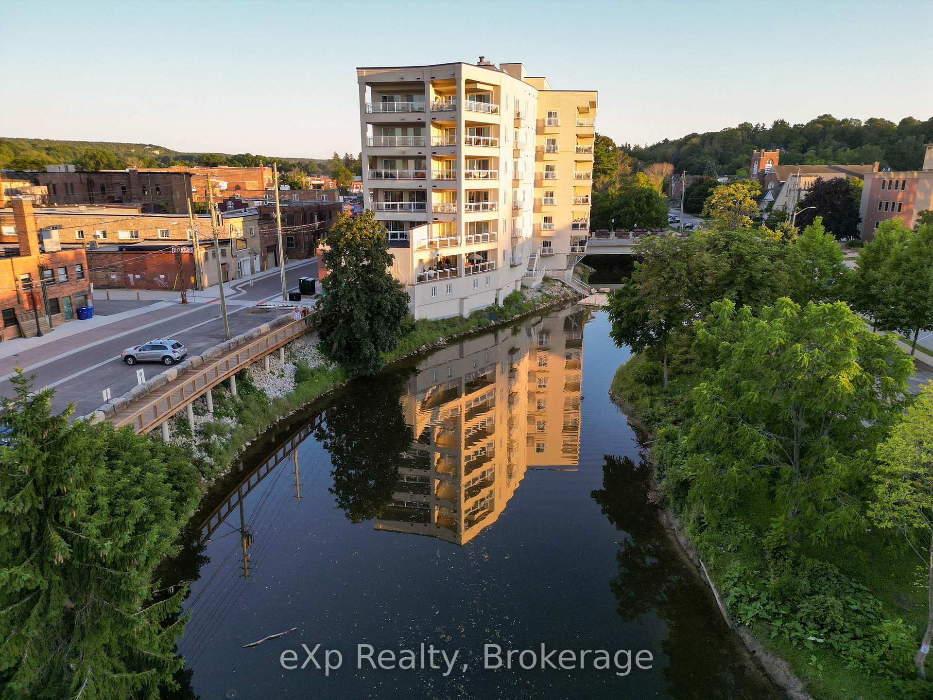 Photo 4 of Unit 203, 80 9th Street E, Owen Sound — HOMEH