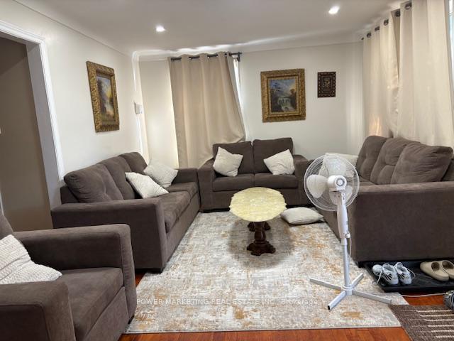 Photo 4 of 803 Merivale Road, Ottawa, Carlington — HOMEH
