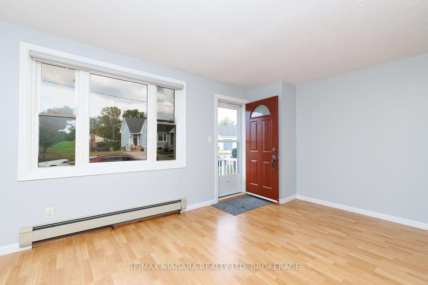 Photo 7 of 210 Taylor Street, Thorold, Allanburg/Thorold South — HOMEH
