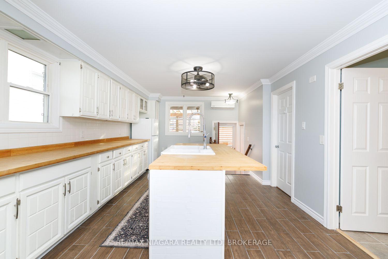 Photo 11 of 210 Taylor Street, Thorold, Allanburg/Thorold South — HOMEH