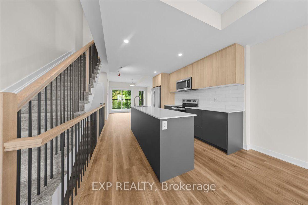 Photo 8 of 215 Antelope Private, Ottawa, Kanata - Morgan's Grant/South March — HOMEH