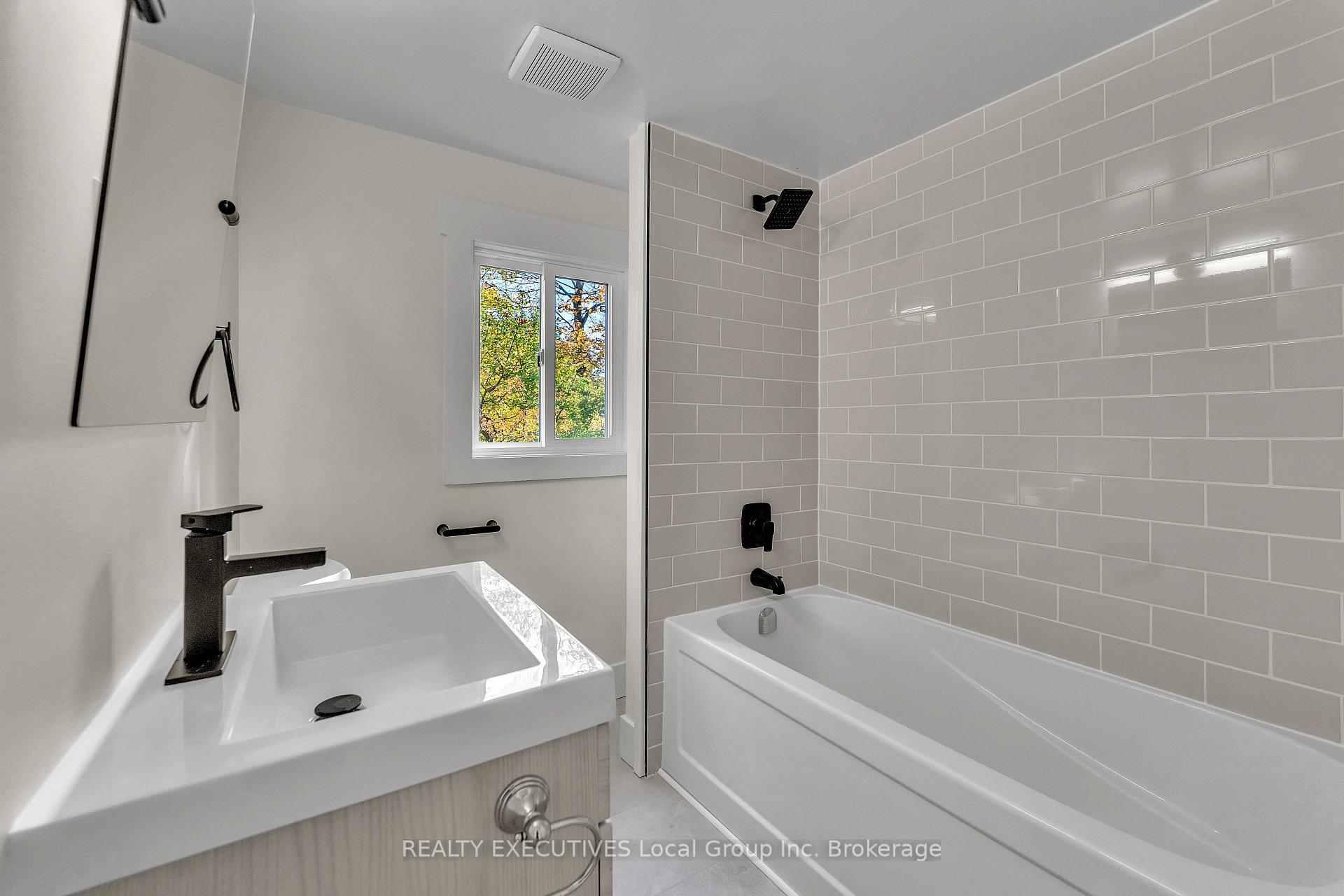 Photo 38 of 650 Widdifield Station Road, North Bay, Airport — HOMEH