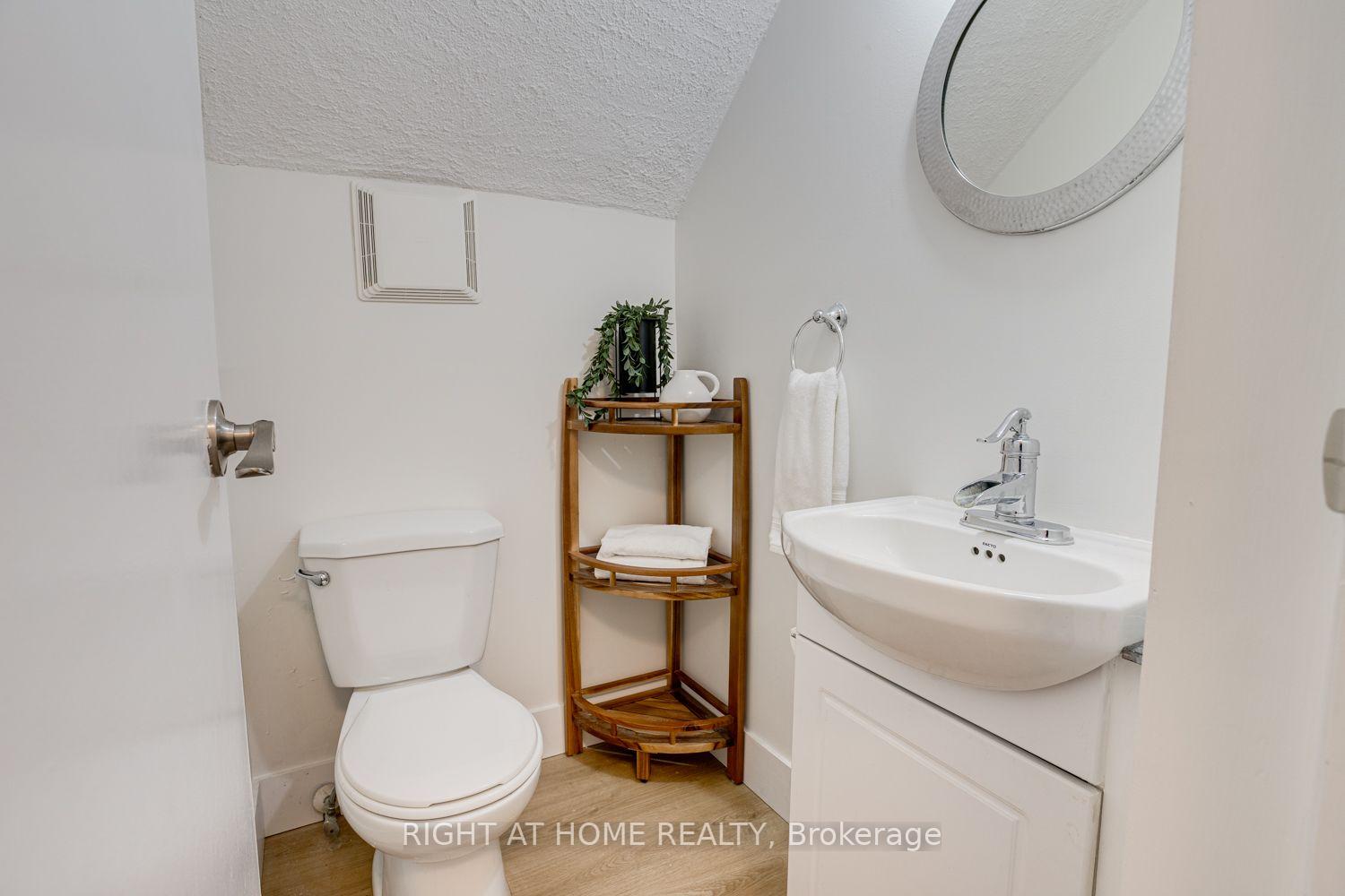 Photo 15 of Unit 207, 580 Mary Street E, Whitby, Downtown Whitby — HOMEH