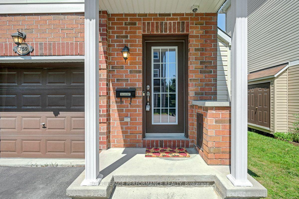 Photo 2 of 759 Sanibel Private, Ottawa, Westcliffe Estates — HOMEH