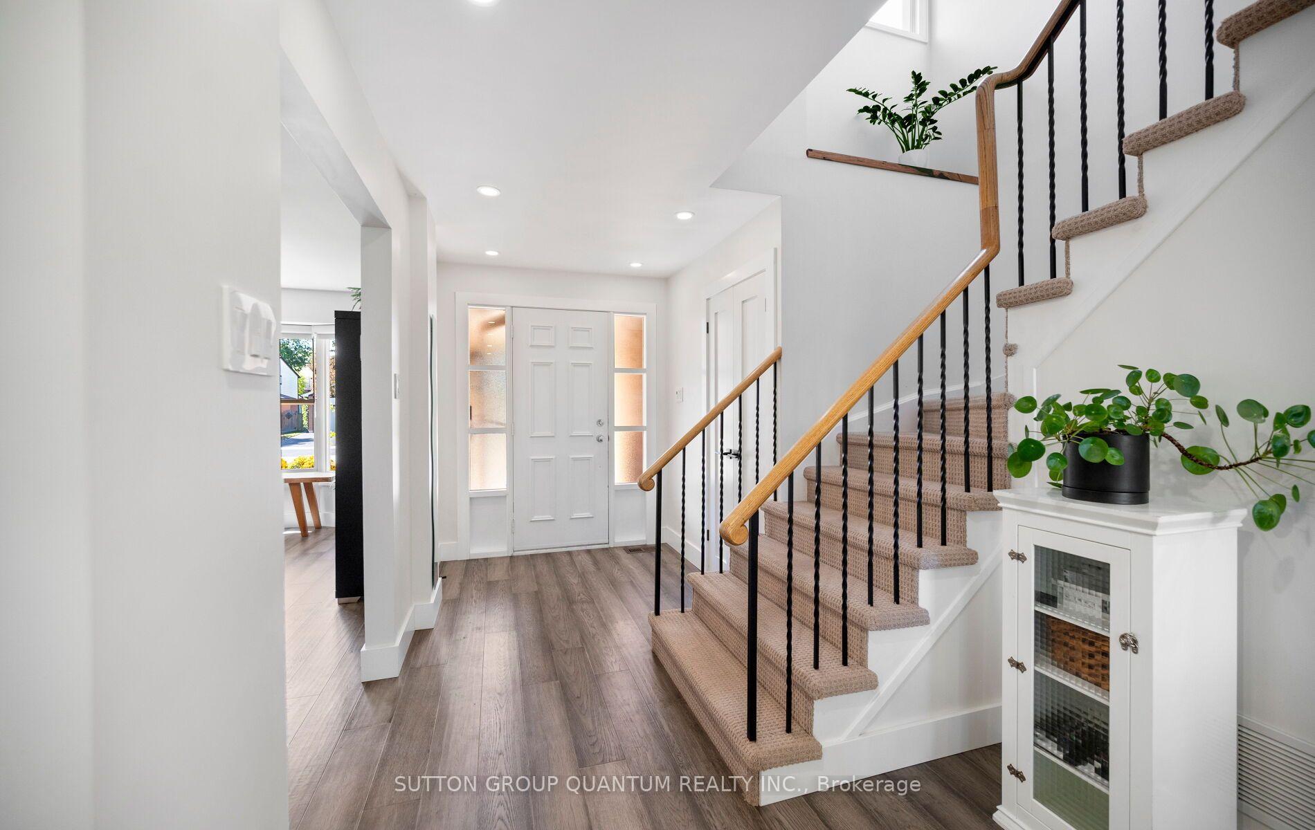 Photo 5 of 4071 Wheelwright Crescent, Mississauga, Erin Mills — HOMEH
