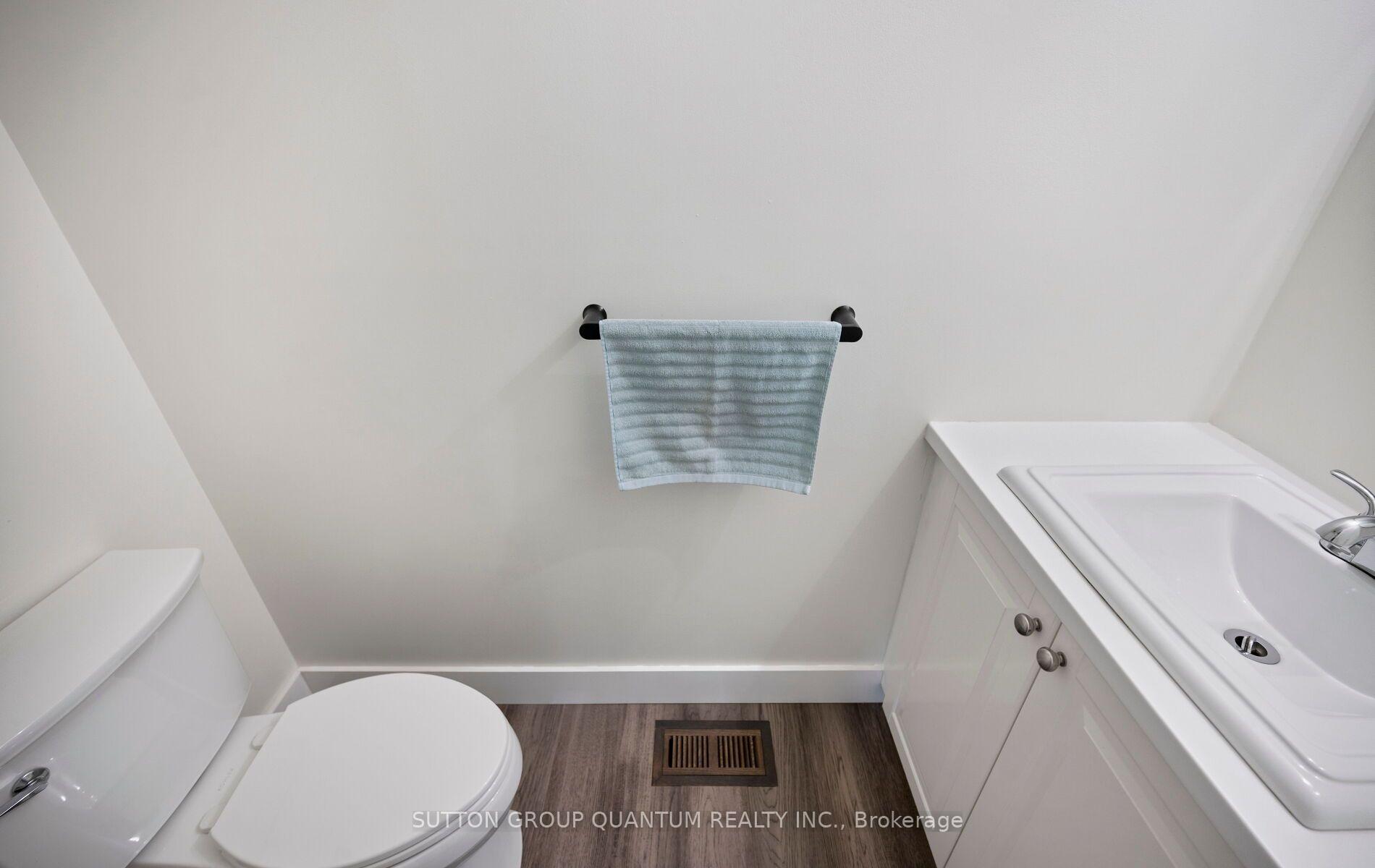 Photo 17 of 4071 Wheelwright Crescent, Mississauga, Erin Mills — HOMEH
