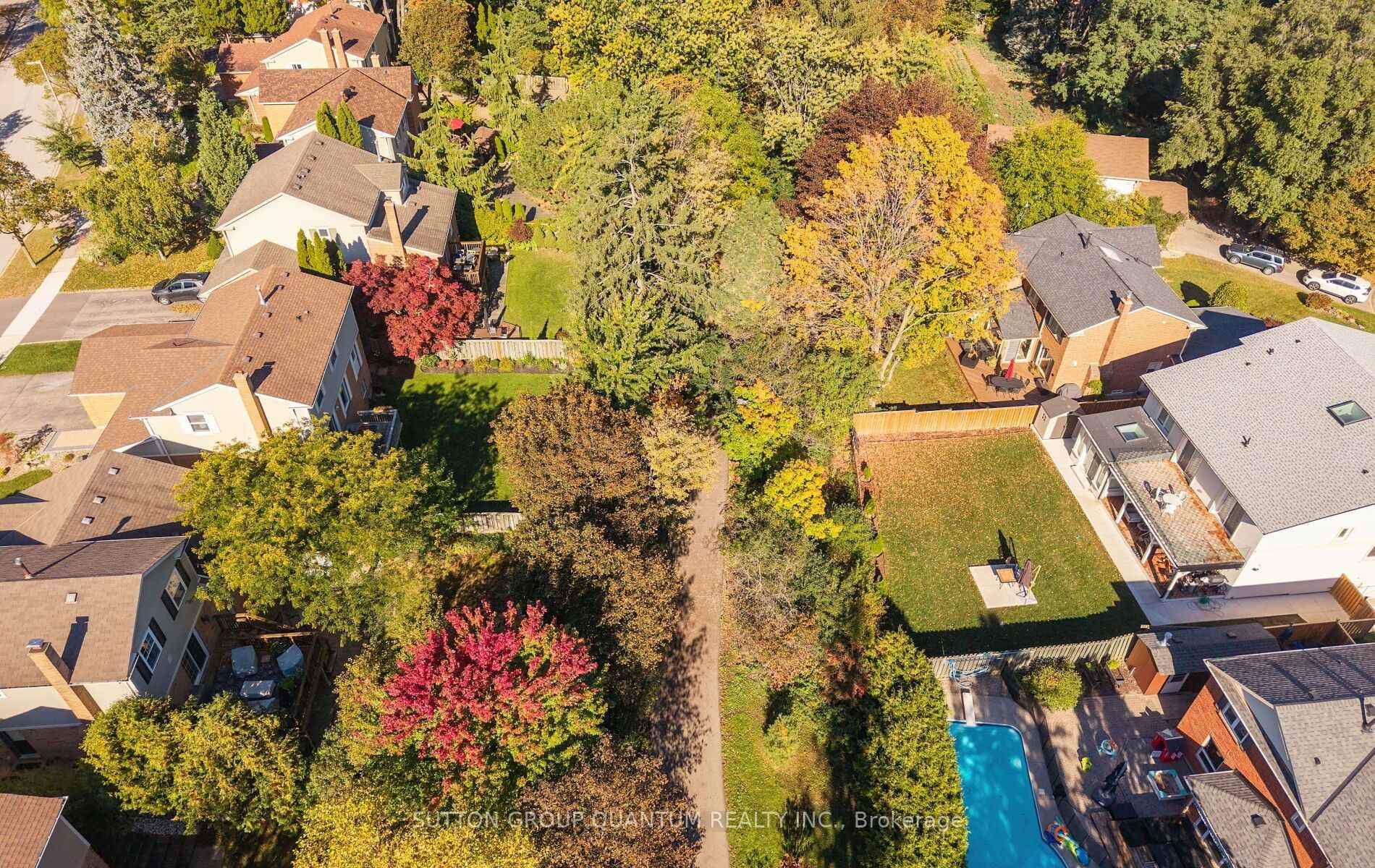 Photo 36 of 4071 Wheelwright Crescent, Mississauga, Erin Mills — HOMEH