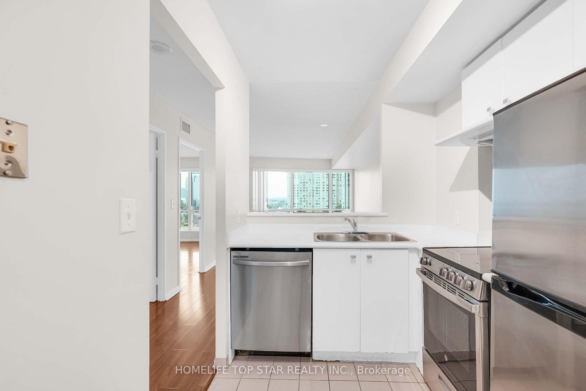 Photo 17 of Unit 1011, 8 Lee Centre Drive, Scarborough, Woburn — HOMEH