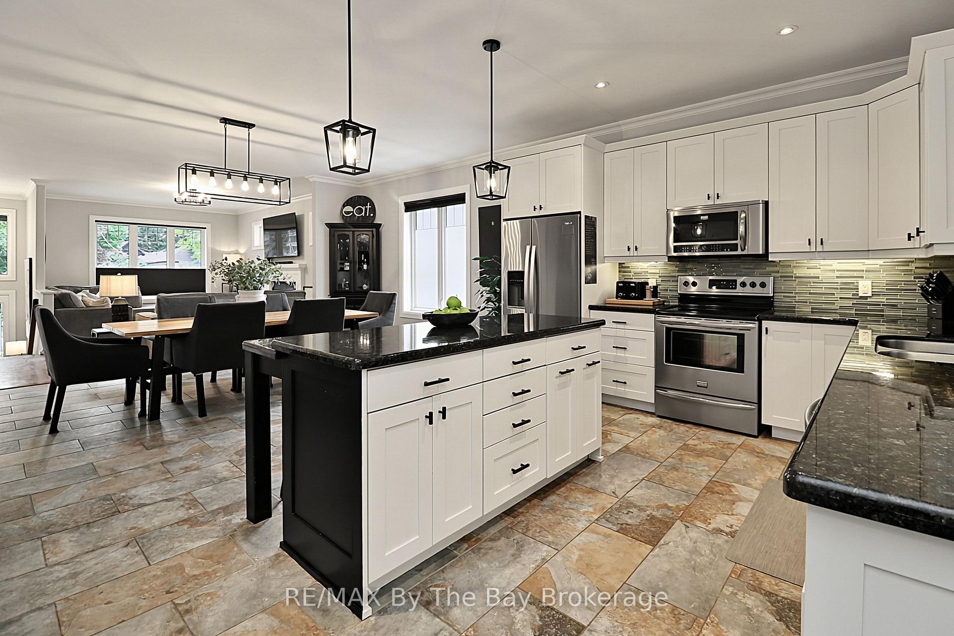 Photo 16 of 320 Birch Street, Collingwood — HOMEH