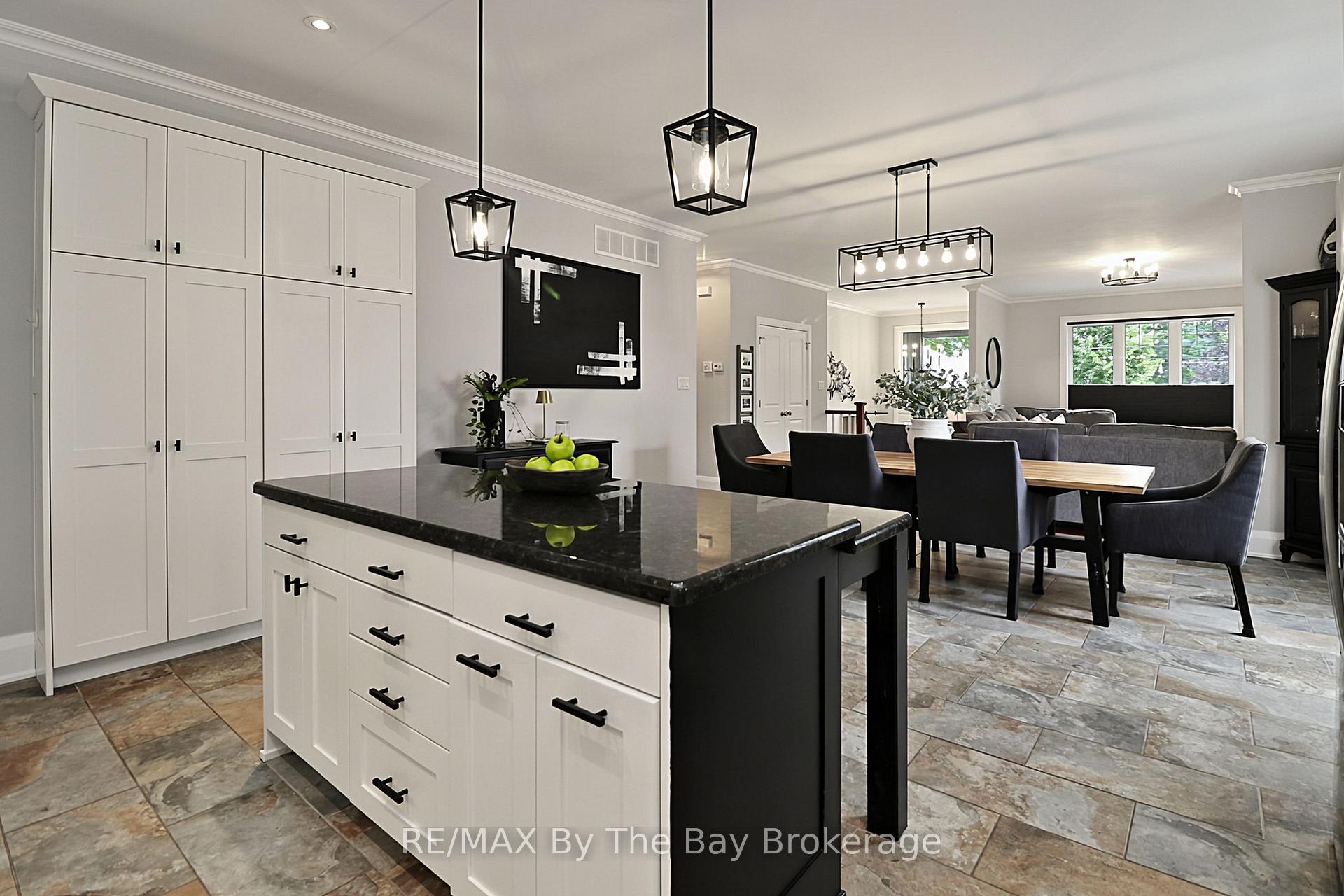Photo 17 of 320 Birch Street, Collingwood — HOMEH