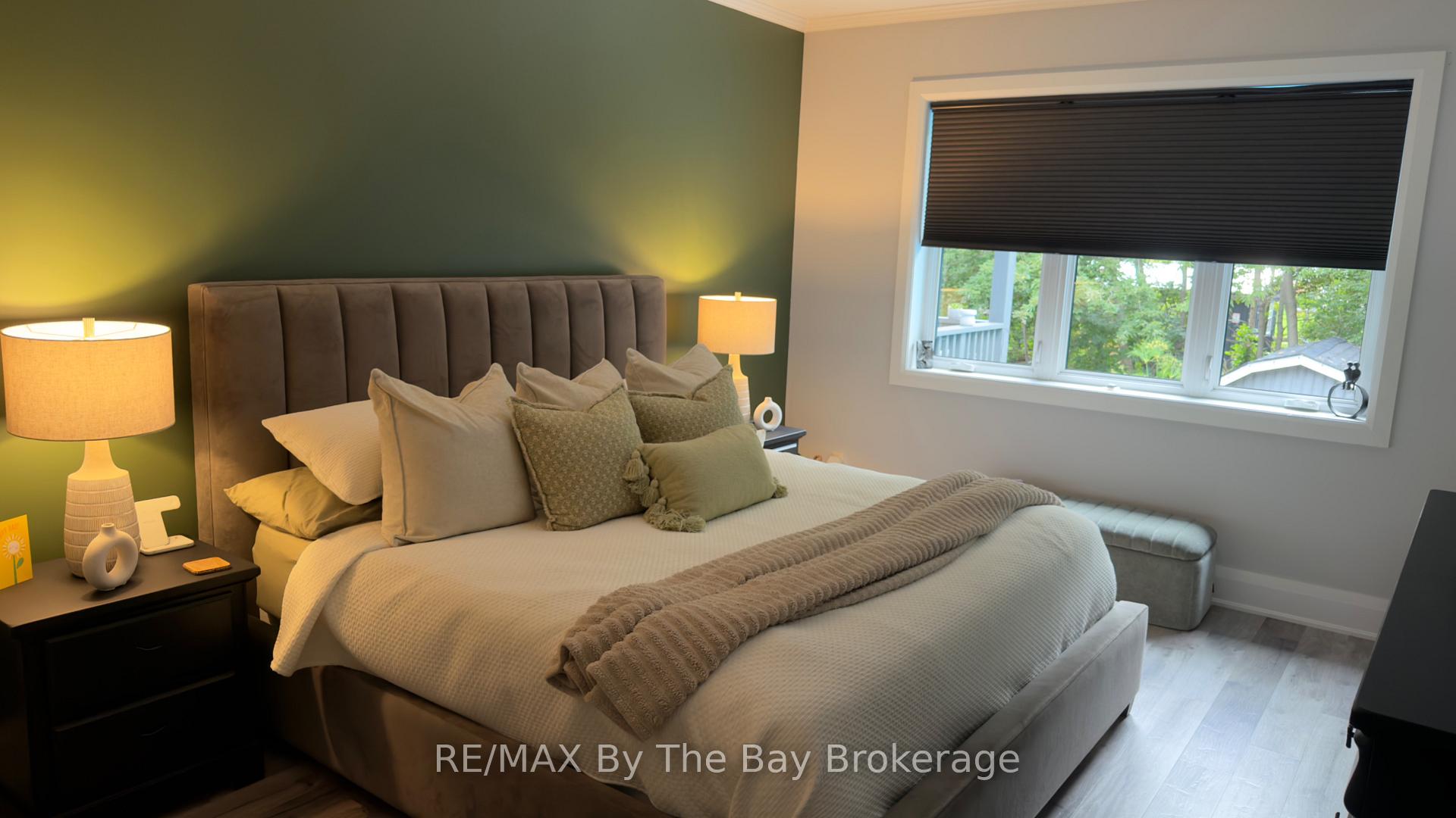 Photo 20 of 320 Birch Street, Collingwood — HOMEH