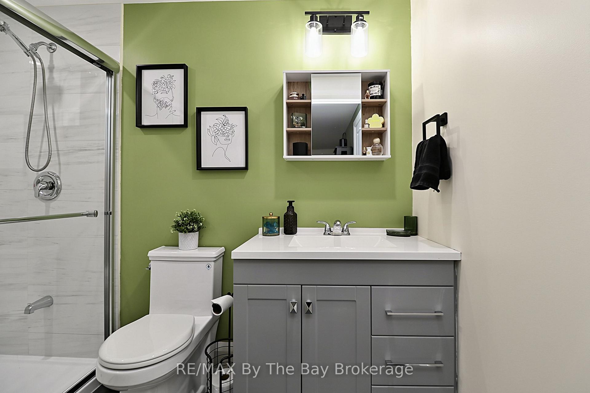 Photo 32 of 320 Birch Street, Collingwood — HOMEH
