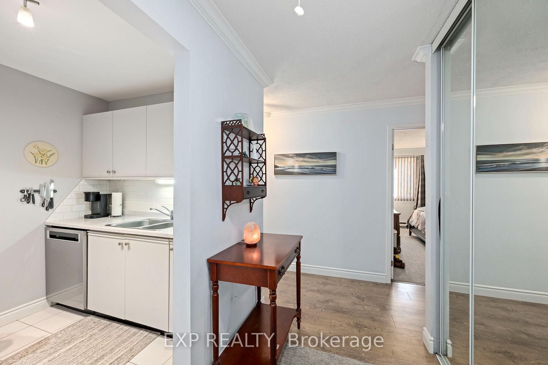 Photo 3 of Unit 112, 735 Deveron Crescent, London, South T — HOMEH