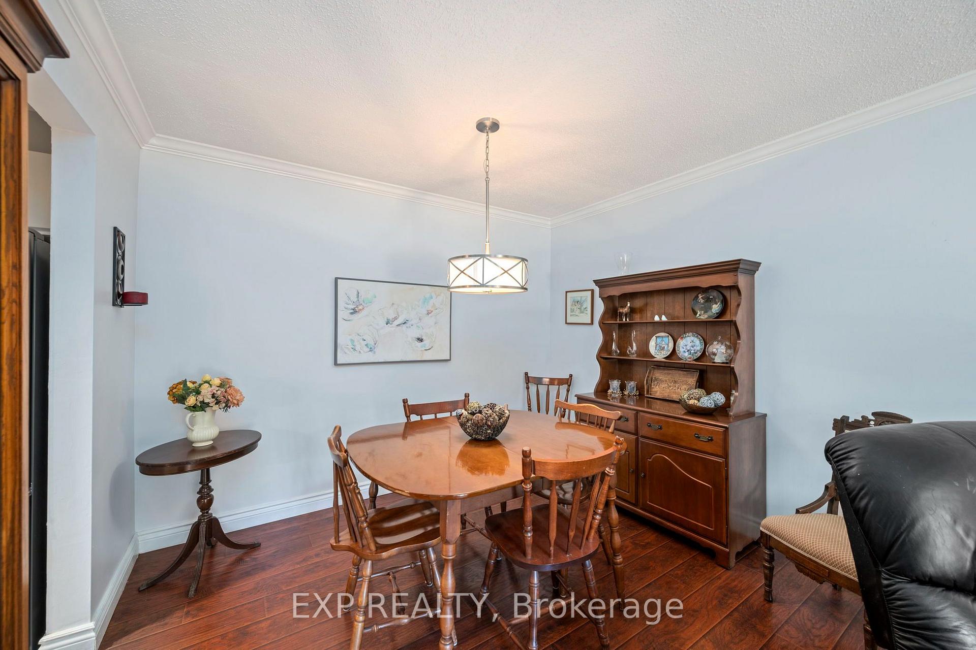 Photo 6 of Unit 112, 735 Deveron Crescent, London, South T — HOMEH