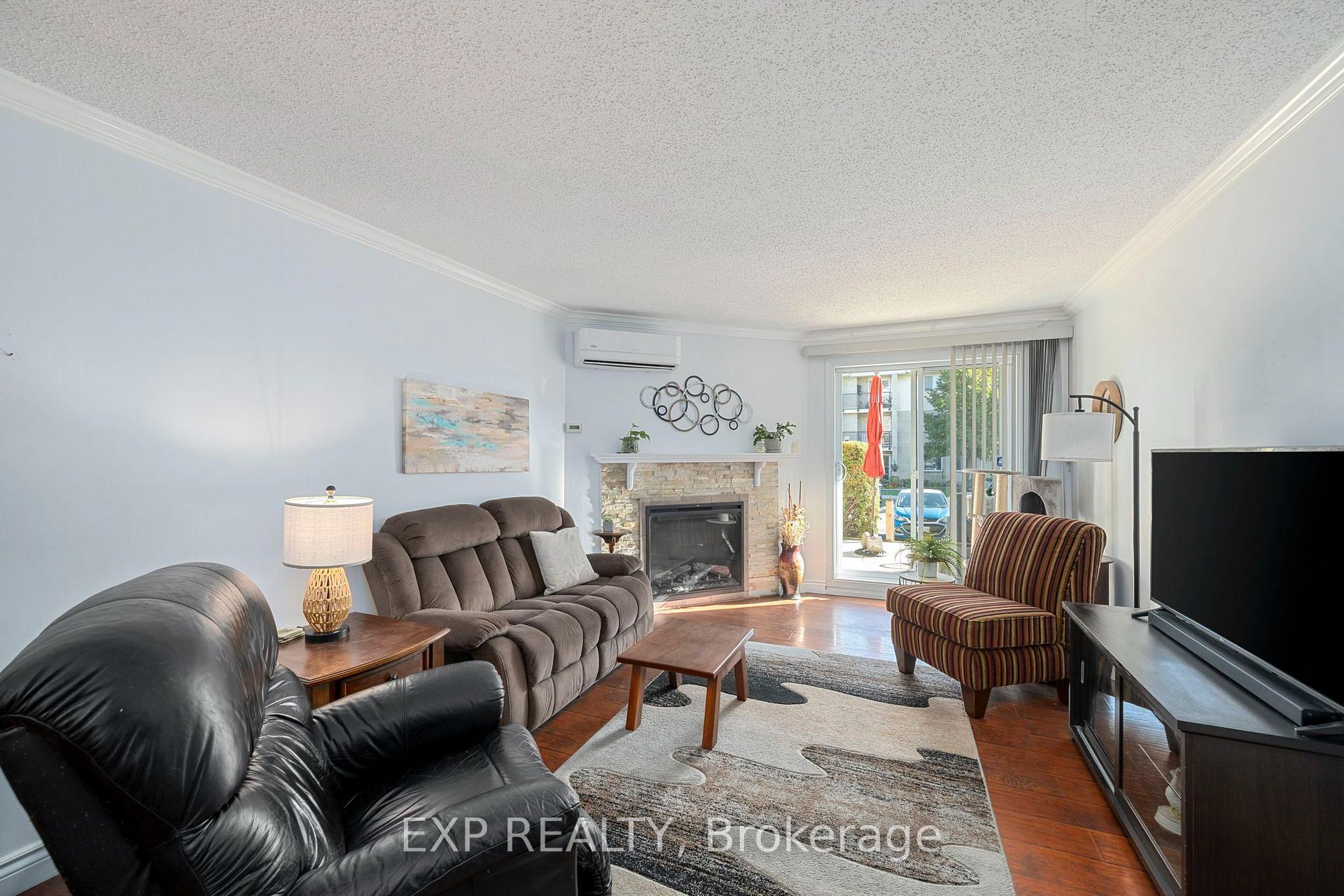 Photo 8 of Unit 112, 735 Deveron Crescent, London, South T — HOMEH