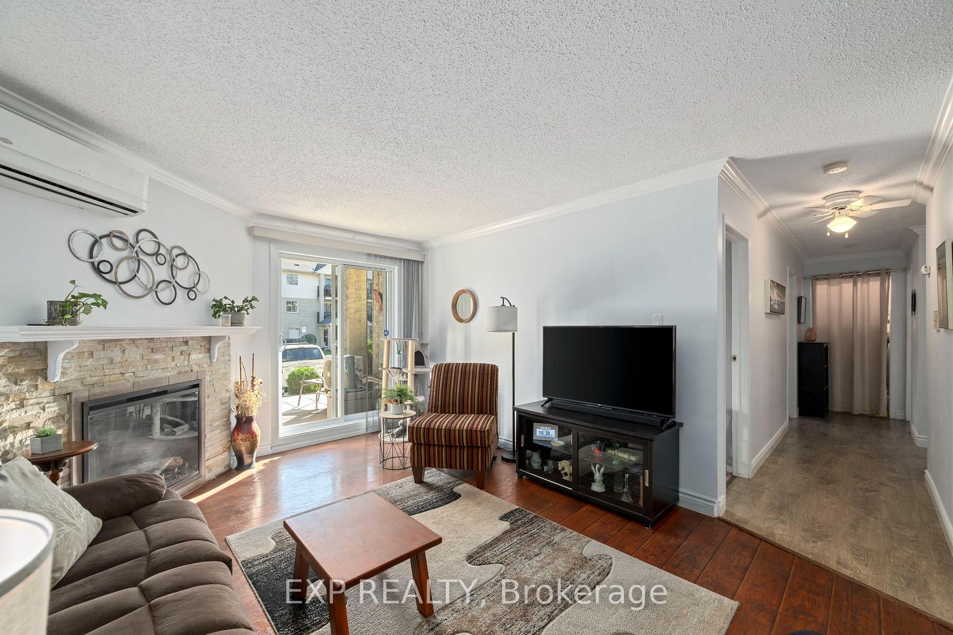Photo 9 of Unit 112, 735 Deveron Crescent, London, South T — HOMEH