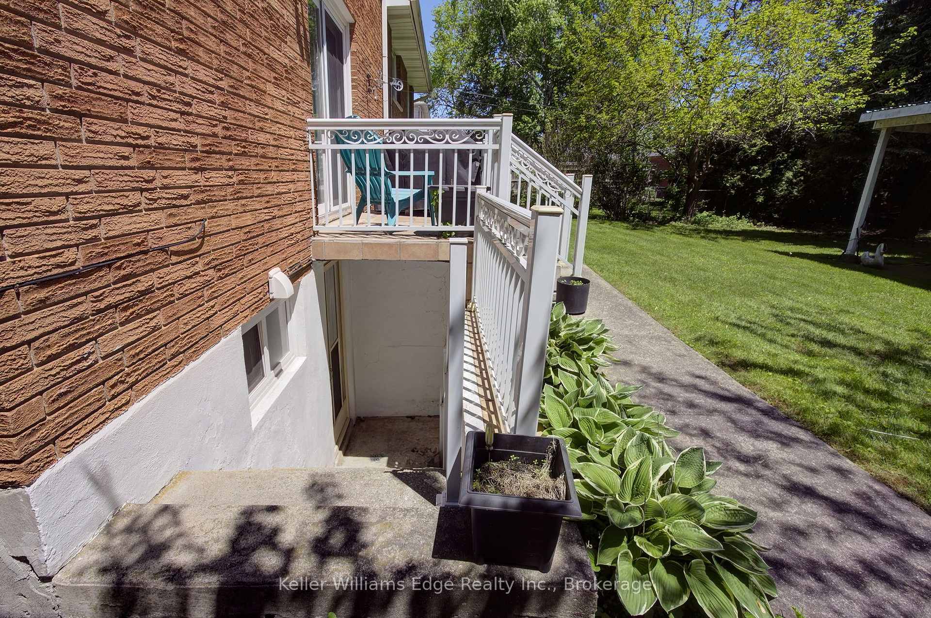 Photo 4 of 2344 Brinell Avenue, Burlington, Freeman — HOMEH