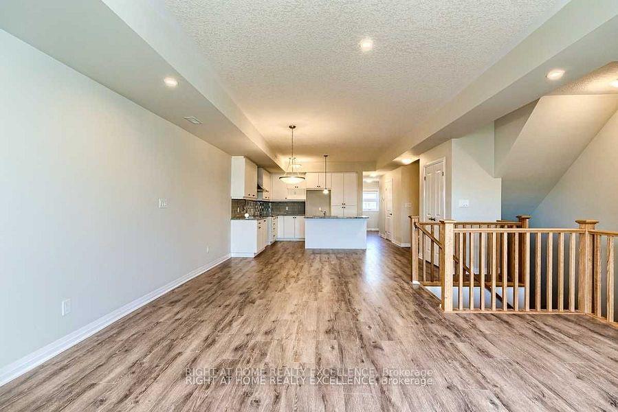 Photo 2 of Unit 8, 124 Seabrook Road, Kitchener, Trussler — HOMEH