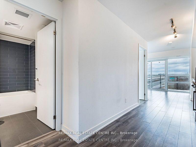 Photo 11 of Unit 605, 120 Varna Drive, Toronto, Englemount-Lawrence — HOMEH