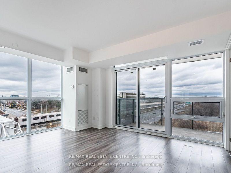 Photo 15 of Unit 605, 120 Varna Drive, Toronto, Englemount-Lawrence — HOMEH