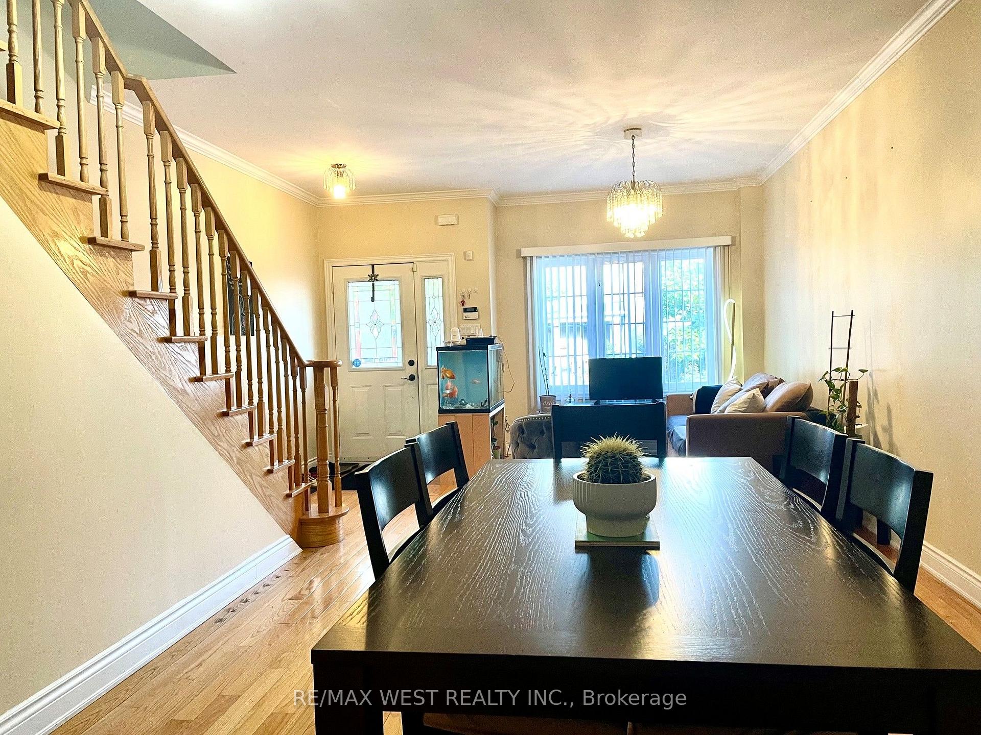 Photo 5 of 94A Mulock Avenue, Toronto, Junction Area — HOMEH