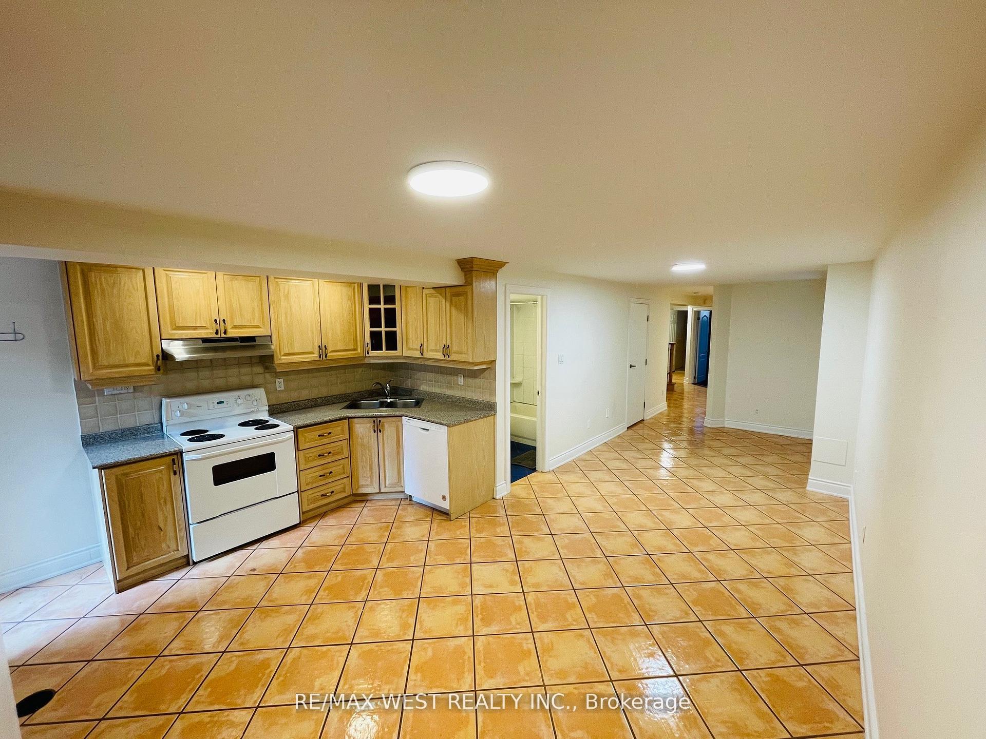 Photo 7 of 94A Mulock Avenue, Toronto, Junction Area — HOMEH