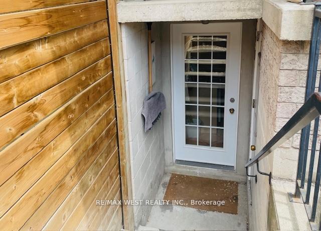 Photo 13 of 94A Mulock Avenue, Toronto, Junction Area — HOMEH