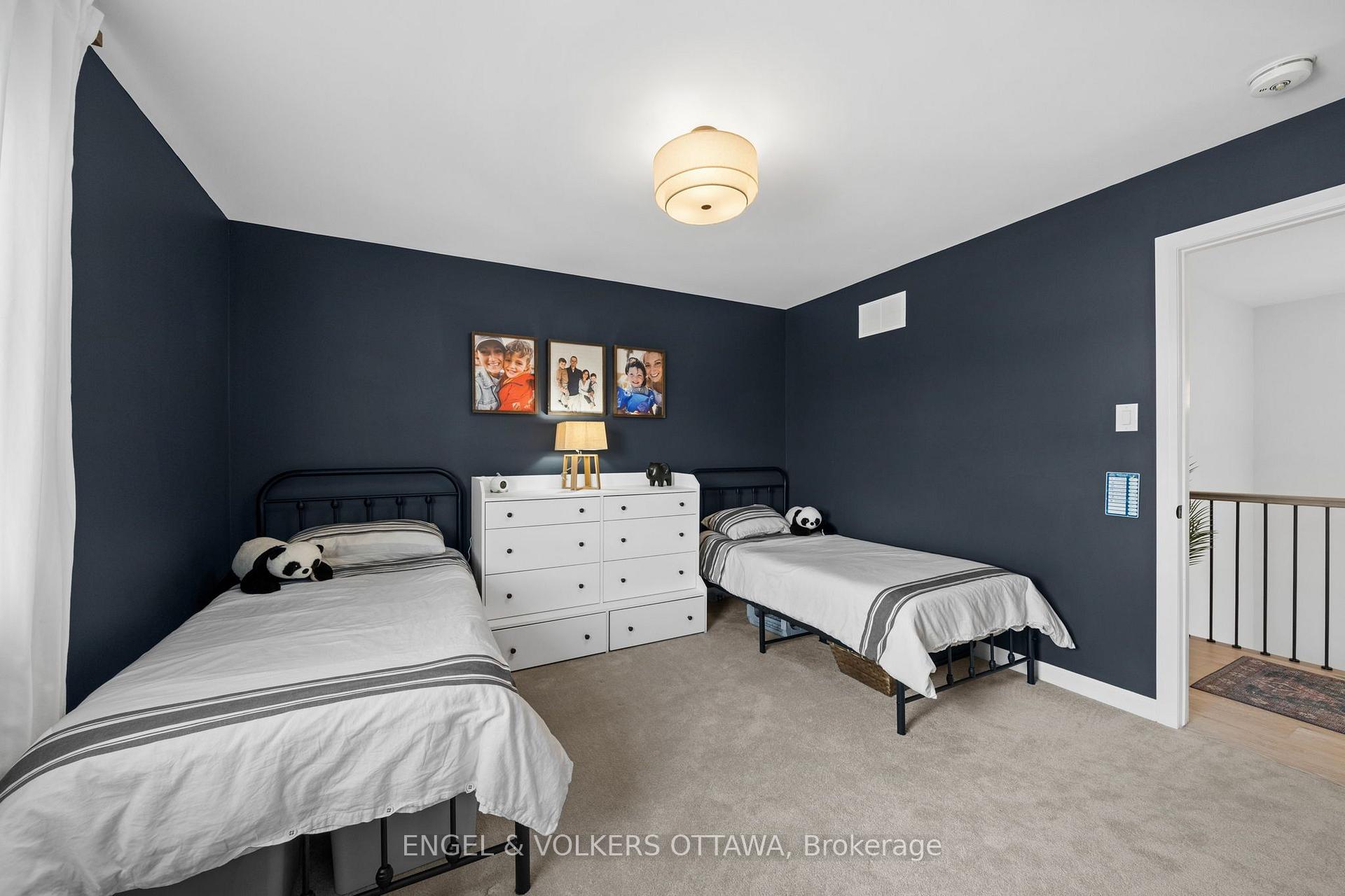 Photo 30 of 720 Coast Circle, Ottawa, Mahogany Community — HOMEH