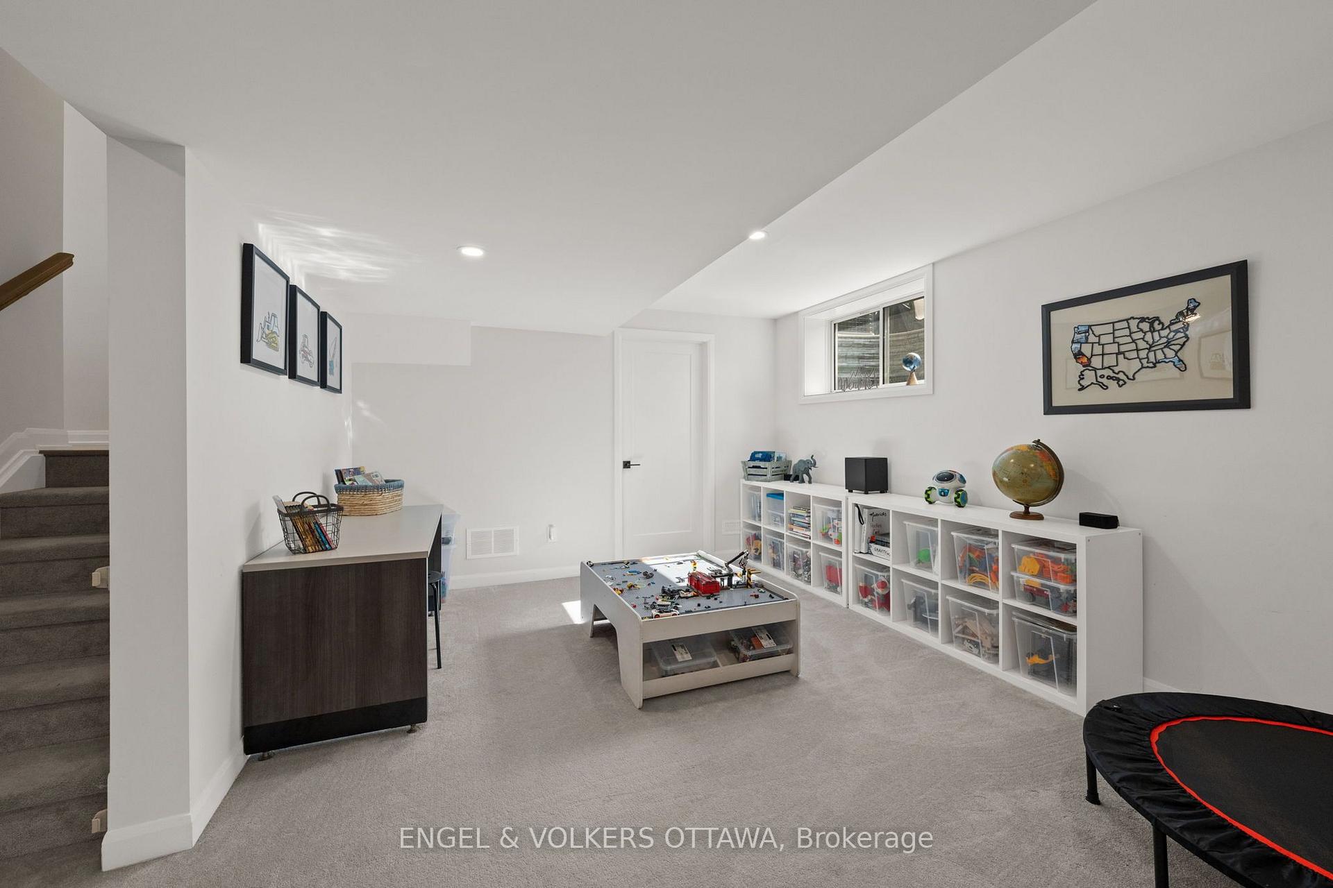 Photo 38 of 720 Coast Circle, Ottawa, Mahogany Community — HOMEH