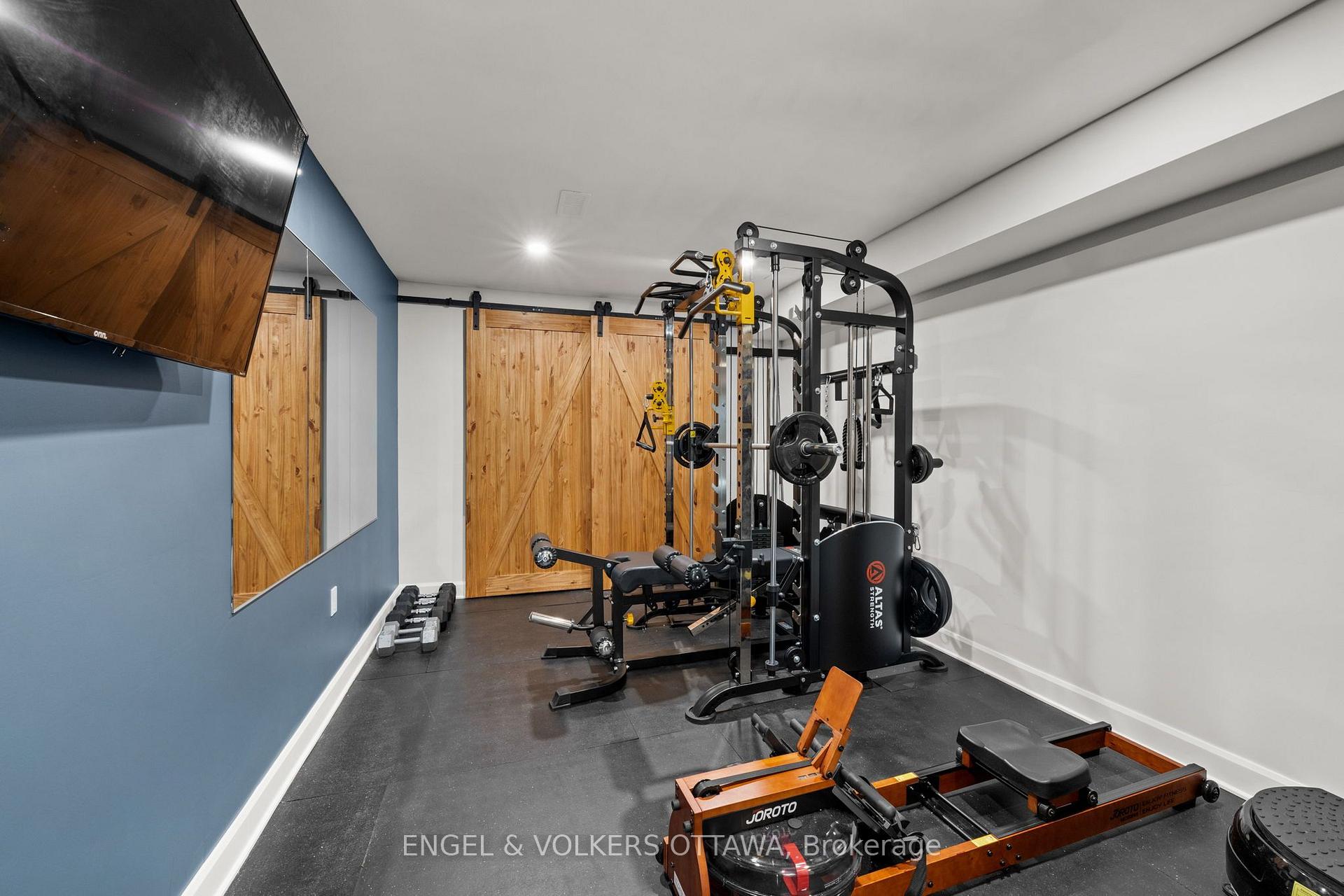 Photo 41 of 720 Coast Circle, Ottawa, Mahogany Community — HOMEH
