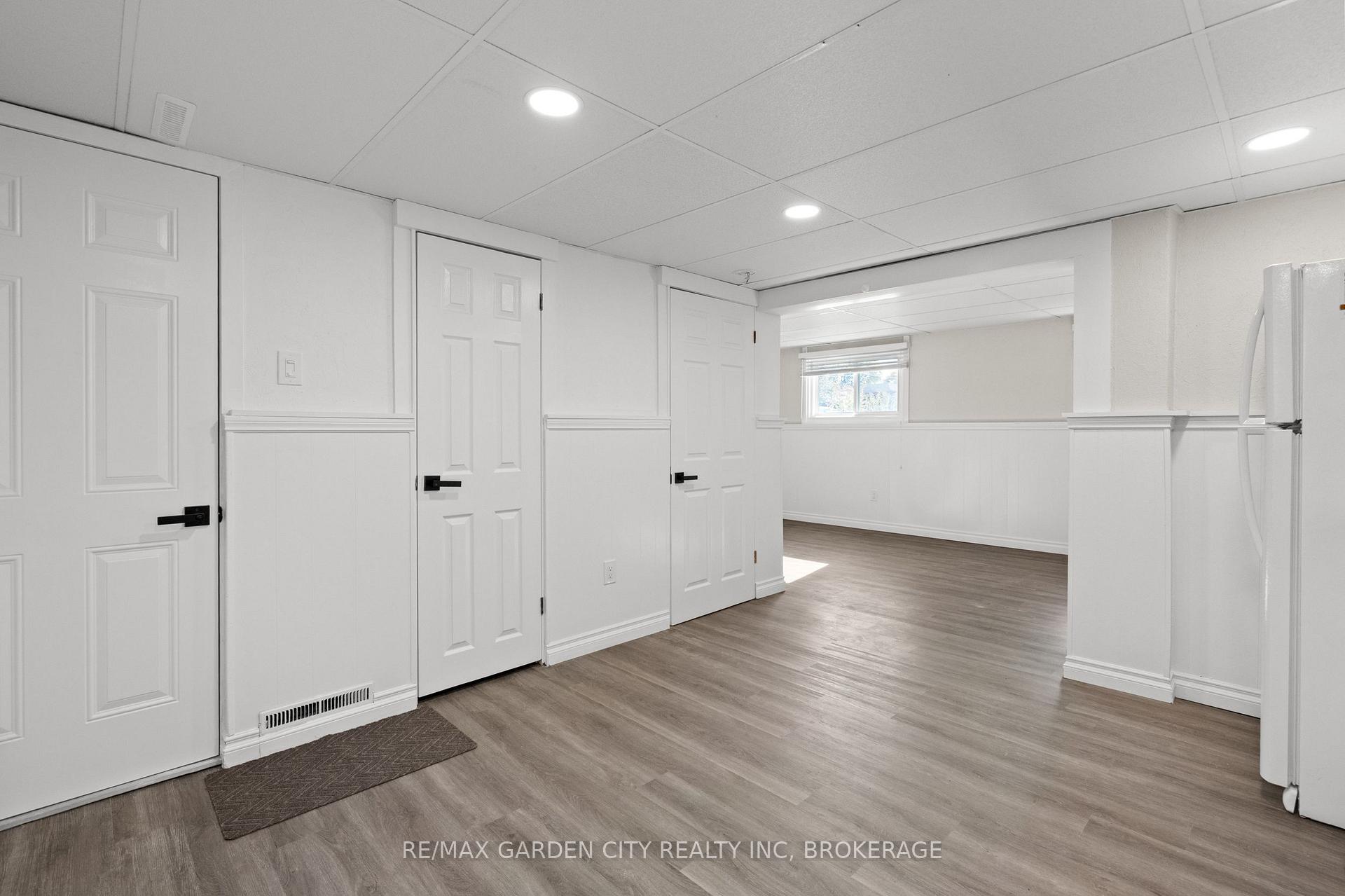 Photo 13 of 49 Bendingroad Crescent, St. Catharines, Lakeport — HOMEH