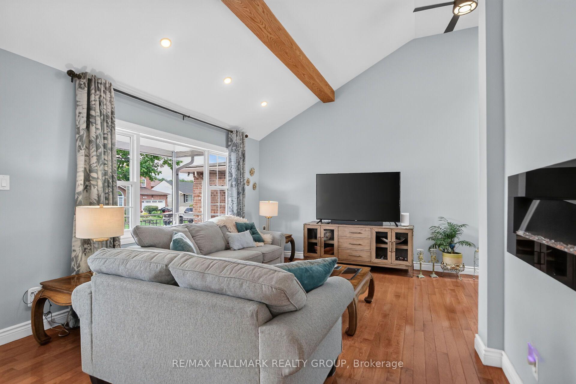Photo 8 of 1965 Rosebella Avenue, Ottawa, Blossom Park/Leitrim — HOMEH