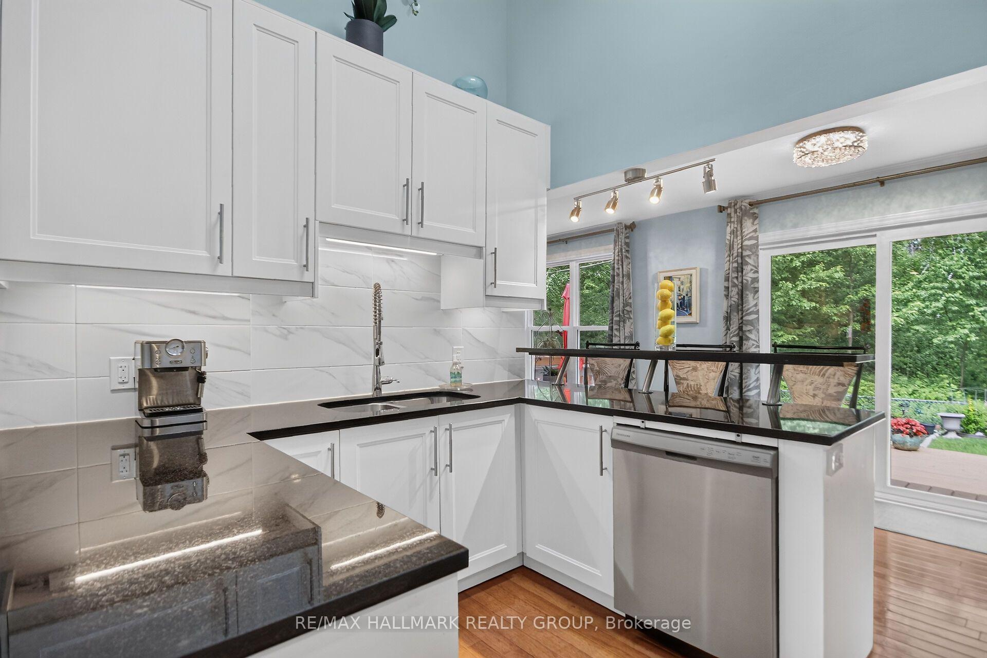 Photo 12 of 1965 Rosebella Avenue, Ottawa, Blossom Park/Leitrim — HOMEH
