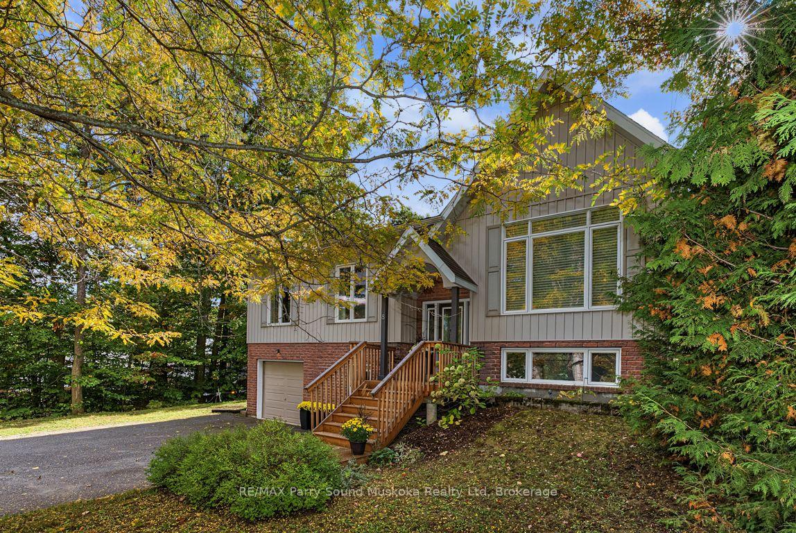 Photo 2 of 8 Ansley Street, Parry Sound — HOMEH