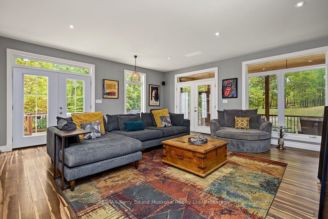 Photo 5 of 8 Ansley Street, Parry Sound — HOMEH