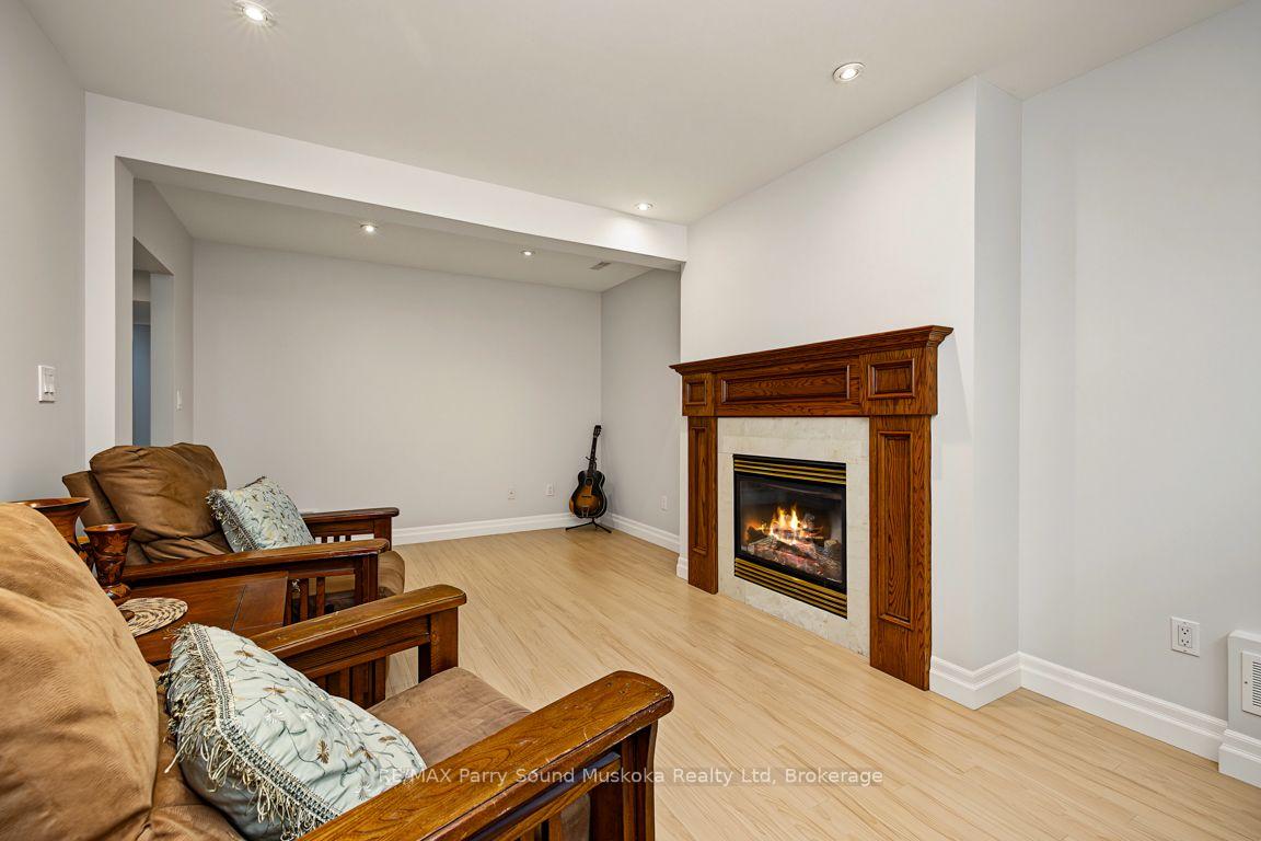 Photo 33 of 8 Ansley Street, Parry Sound — HOMEH