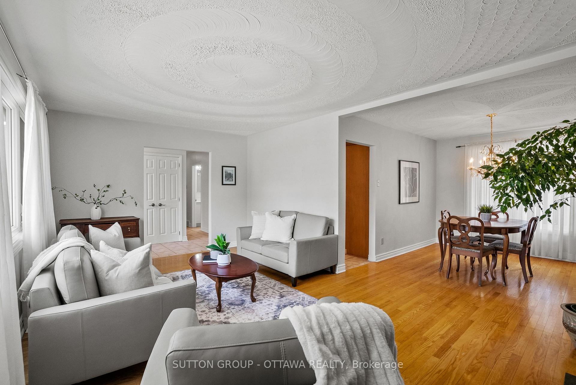 Photo 9 of 45 Larkspur Drive, Ottawa, Lynwood Village — HOMEH
