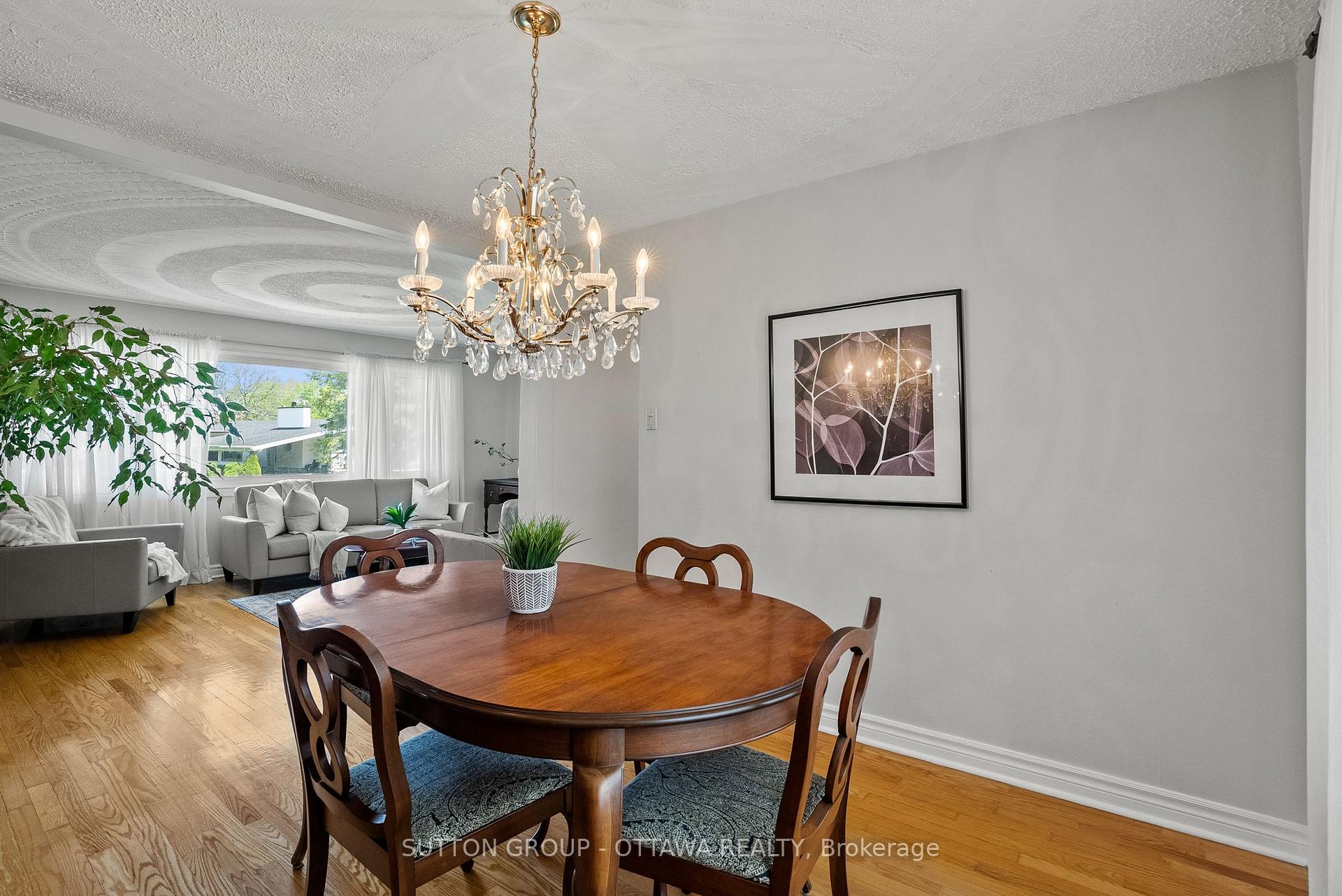 Photo 12 of 45 Larkspur Drive, Ottawa, Lynwood Village — HOMEH
