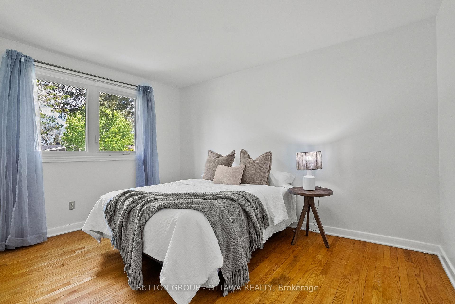 Photo 25 of 45 Larkspur Drive, Ottawa, Lynwood Village — HOMEH