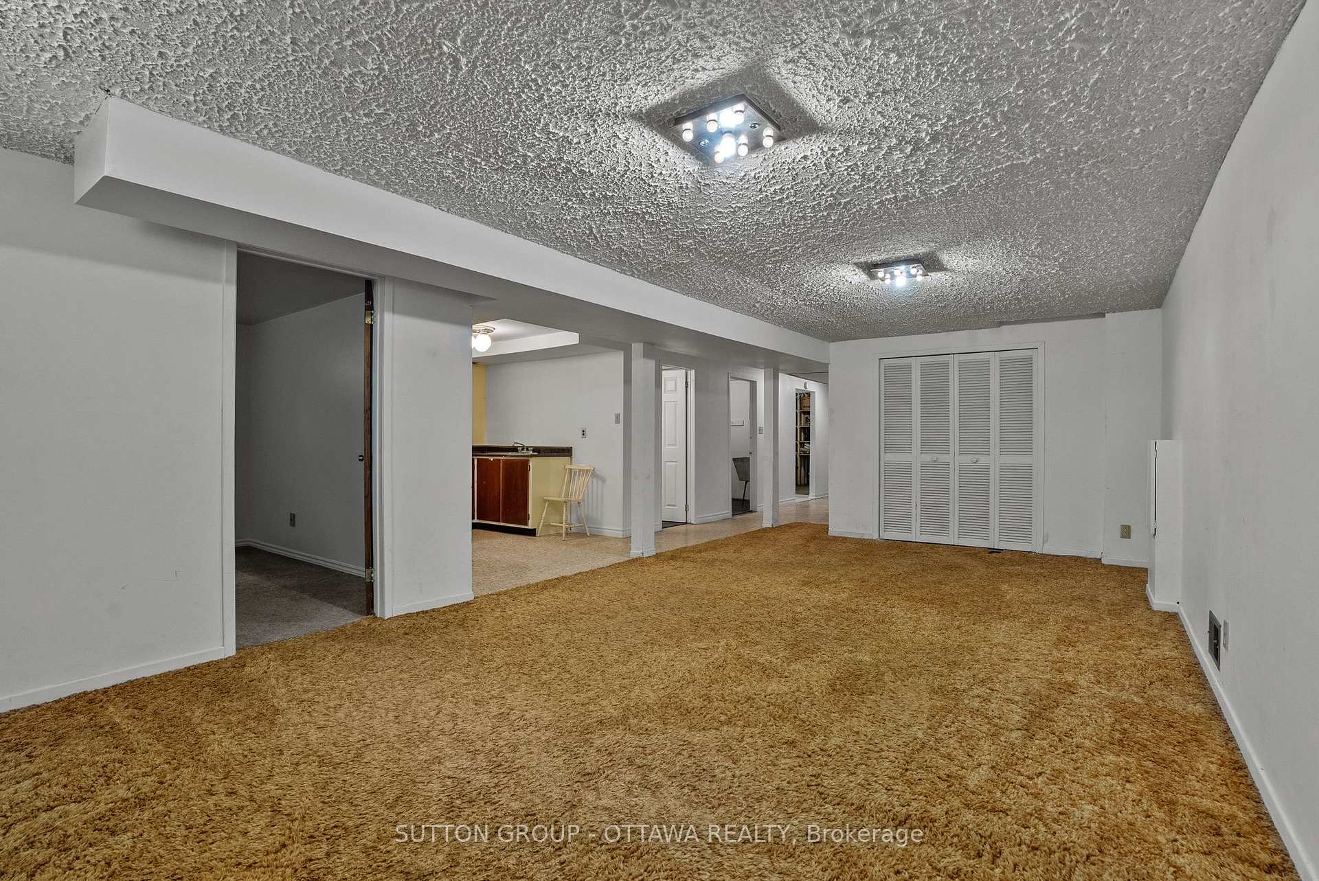 Photo 33 of 45 Larkspur Drive, Ottawa, Lynwood Village — HOMEH