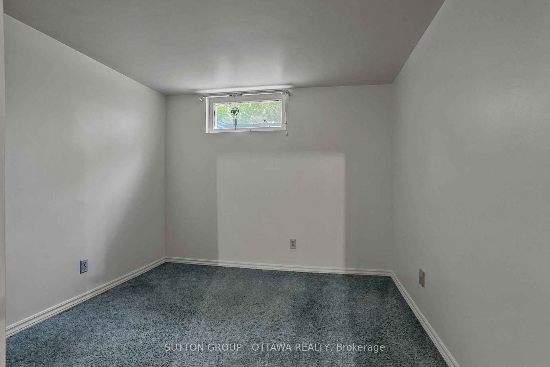 Photo 37 of 45 Larkspur Drive, Ottawa, Lynwood Village — HOMEH