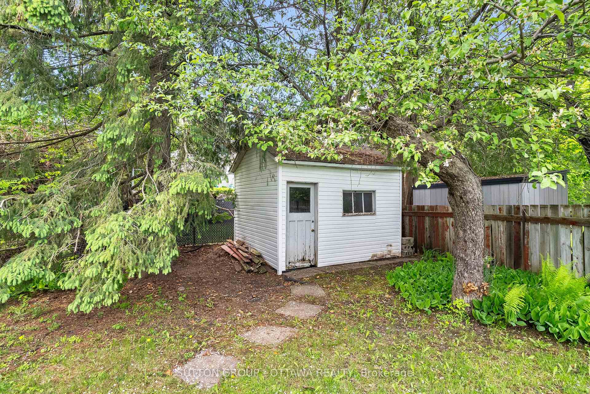 Photo 45 of 45 Larkspur Drive, Ottawa, Lynwood Village — HOMEH