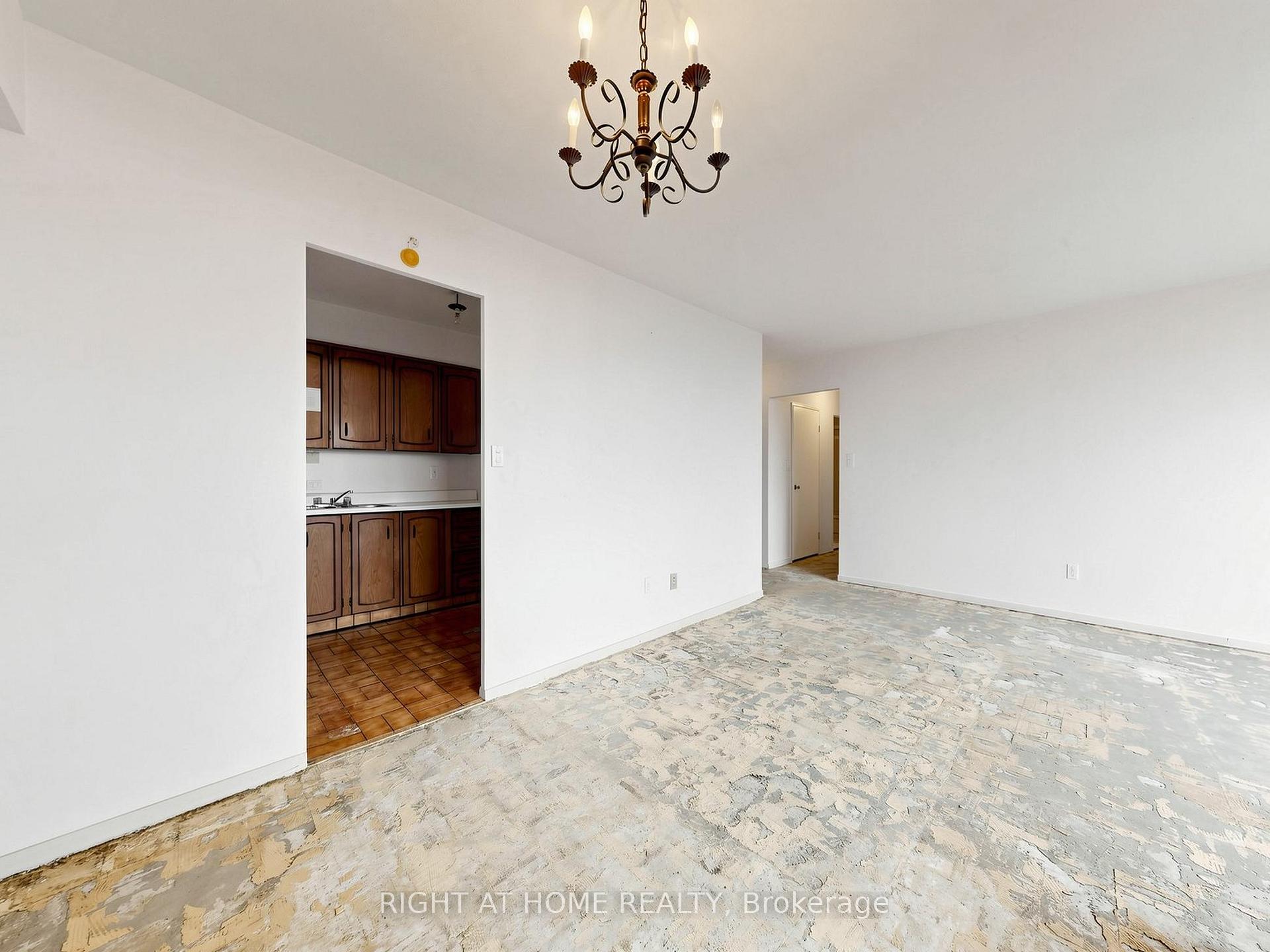 Photo 17 of Unit 915, 5 Vicora Linkway Way, Toronto, Flemingdon Park — HOMEH
